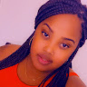 Meet your Posher, Roxanne